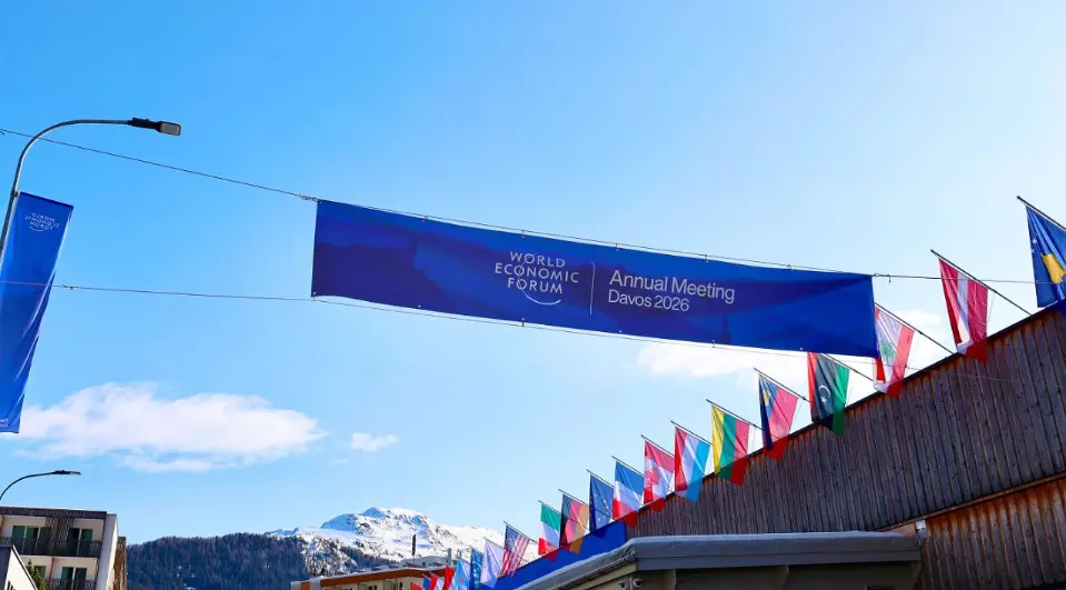 Davos entre dois mundos: globalismo em debate e o retorno do soberanismo