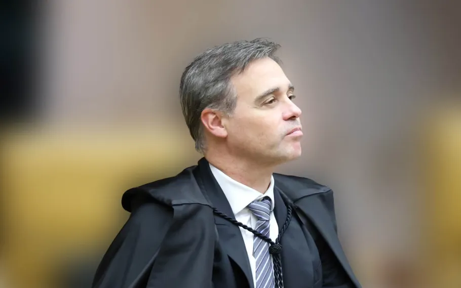 A solidão do homem que diz não