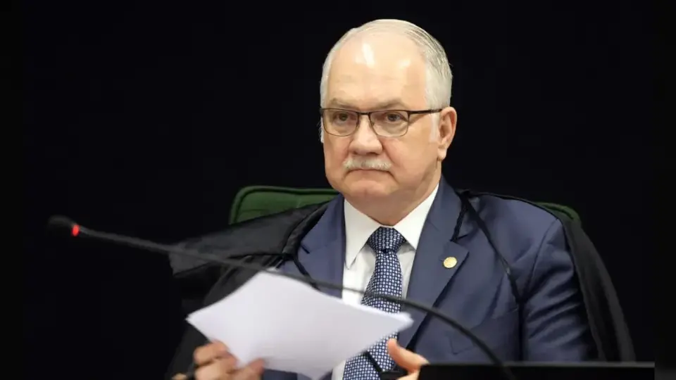 Fachin estuda levar ao plenário casos de Moraes e Mendonça e adiar desfecho