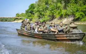 Exército Brasileiro reconhece atuação das FARC no Amazonas e aumenta vigilância