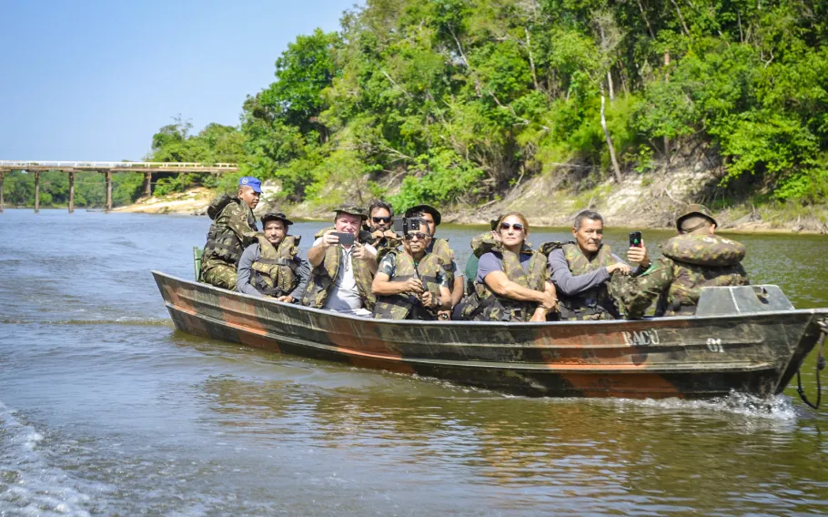 Exército Brasileiro reconhece atuação das FARC no Amazonas e aumenta vigilância
