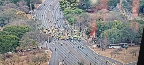 Partidos de direita fazem manifestações com críticas ao STF e a Alexandre de Moraes