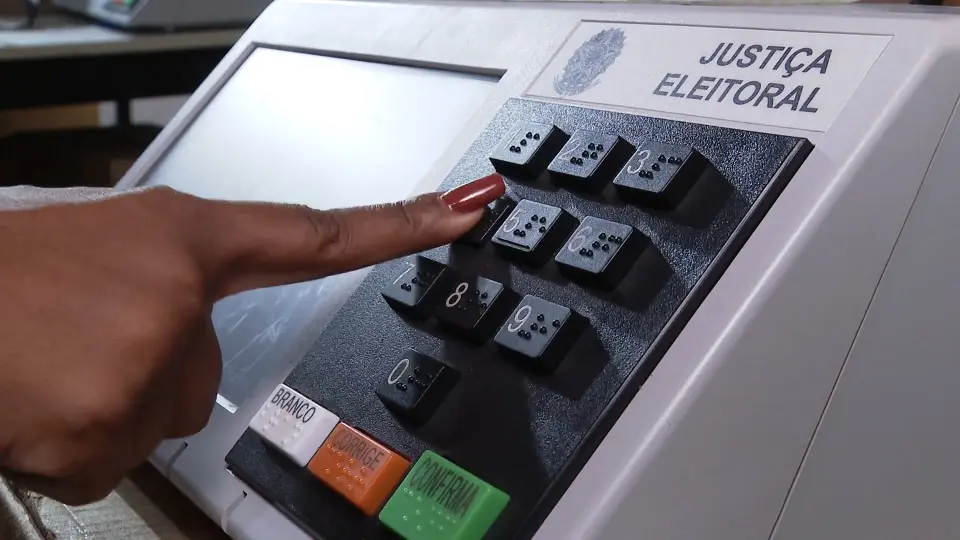 Quaest: 79% dizem que opinião de liderança religiosa não influencia escolha de voto para presidente