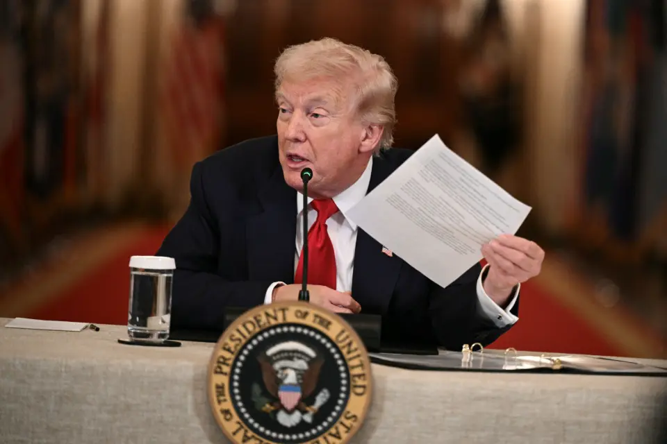 É legal? Quanto custaria? Usaria dinheiro das tarifas? O que se sabe sobre a promessa de US$ 5 mil de Trump a eleitores