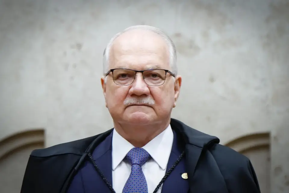 Fachin assume caso Moraes-Vorcaro e suspende investigação INSS e Master