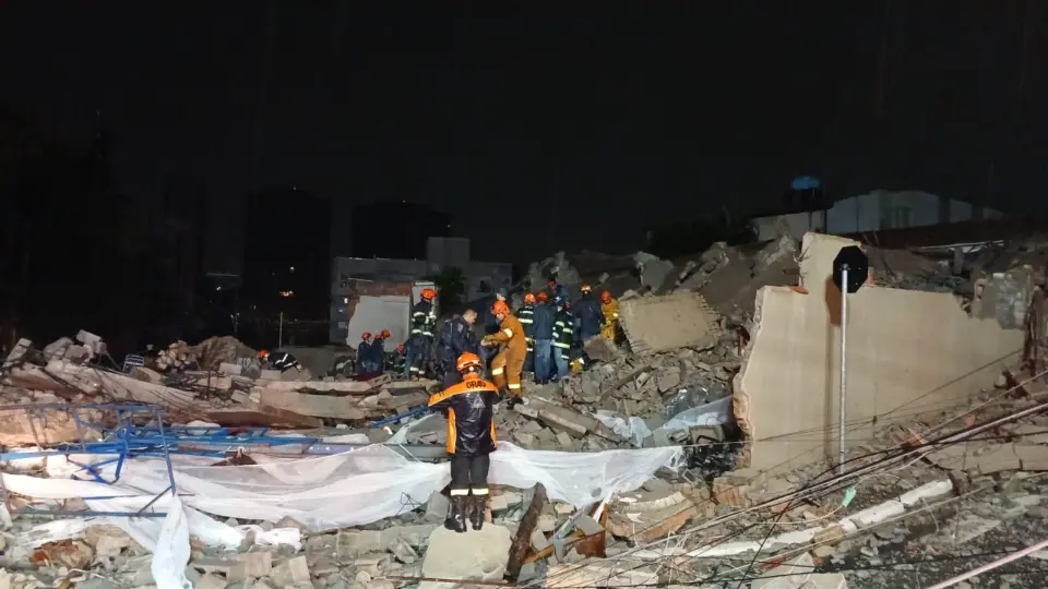 Polícia prende sócio de construtora de prédio que desabou em São Paulo; acidente provocou seis mortes