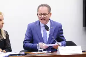 PF aponta que Cezinha de Madureira teria atuado junto a Nunes Marques em dois processos no STF