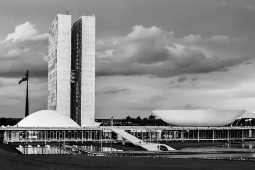 É erro deixar em segundo plano eleição para o Legislativo