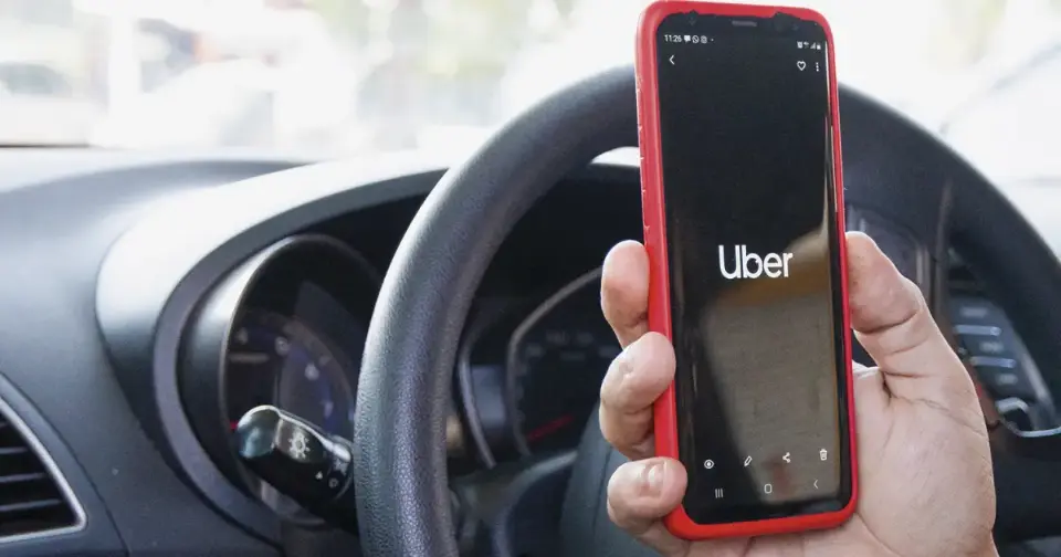 Nova lei cria crédito de até R$ 30 bilhões para renovação de veículos de taxistas e motoristas
