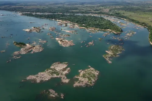 Pescadores pedem tombamento de pedral no Pará para vetar hidrovia