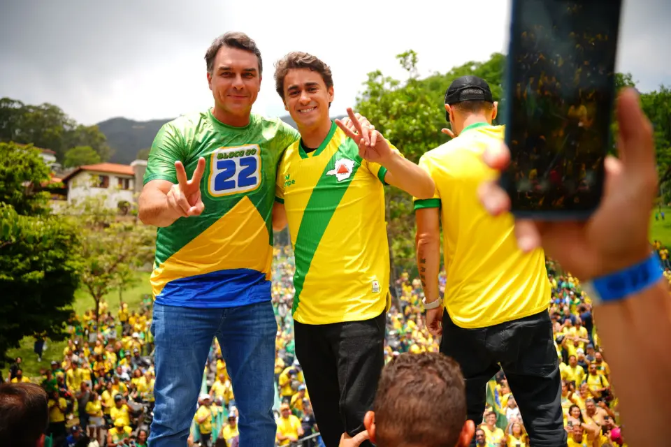 Nikolas Ferreira sai das urnas cotado para Presidência e com “bancada própria” no Congresso
