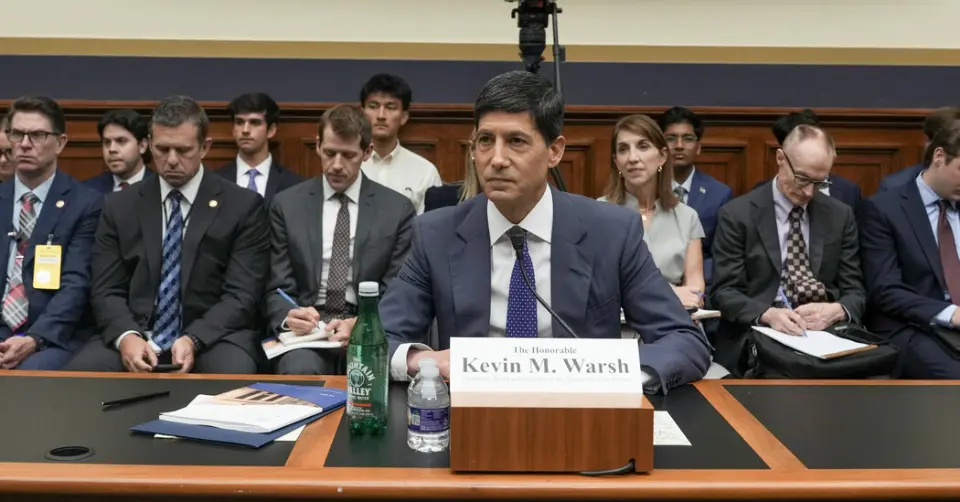 Warsh reafirma compromisso do Fed em reduzir a inflação, mas não especifica como