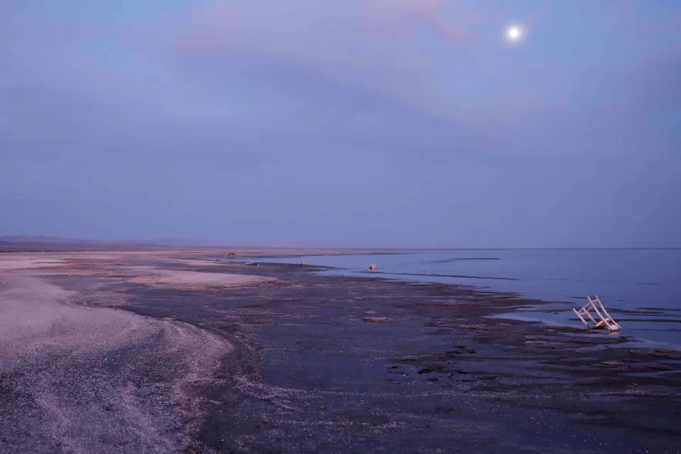 Salton, o maior lago da Califórnia, está encolhendo
