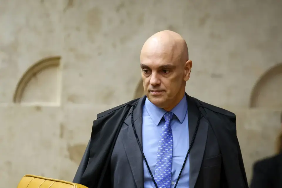 Moraes dá cinco dias para PGR se manifestar sobre carta de Bolsonaro