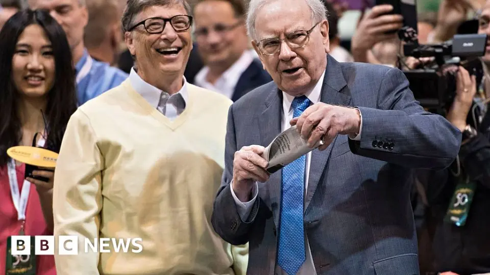 Buffett considera a relação de Bill Gates com Epstein 'distasteful'