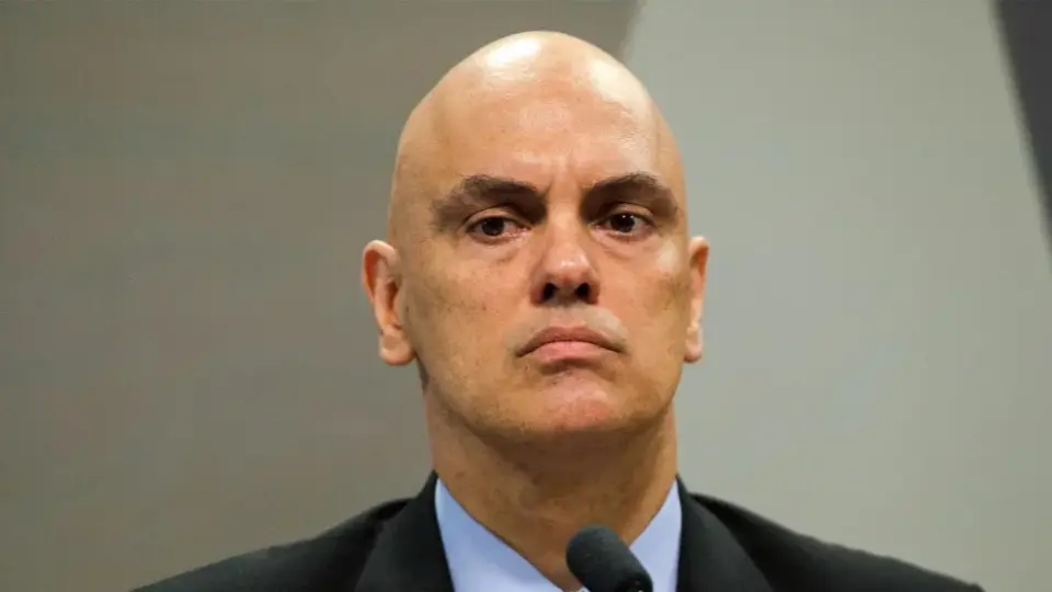 Moraes nega visita de Milei a Bolsonaro