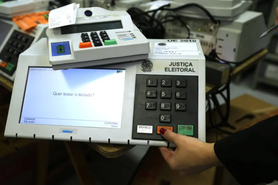 Partidos criam mecanismos para fiscalizar candidaturas femininas