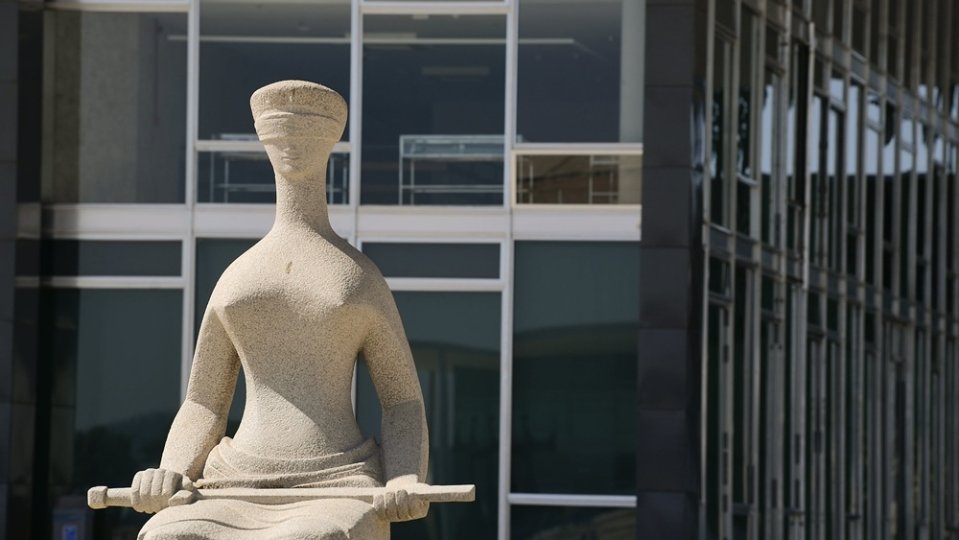 O risco totalitário e o que o Senado precisa fazer antes que seja tarde