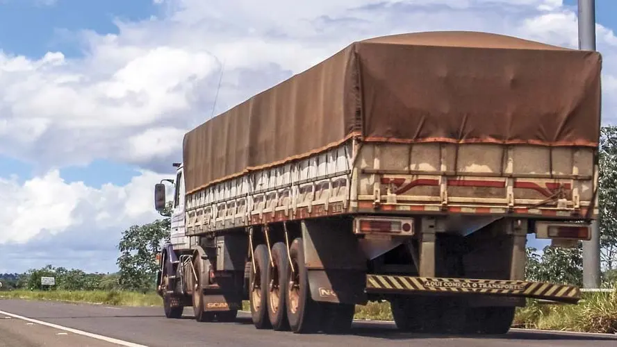 Transportadoras do agro podem ter alta de 400% em impostos